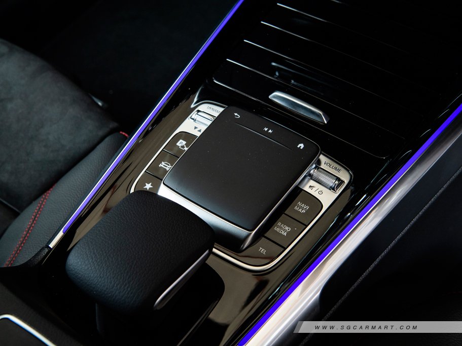 https://i.i-sgcm.com/new_cars/cars/12694/12694_g18