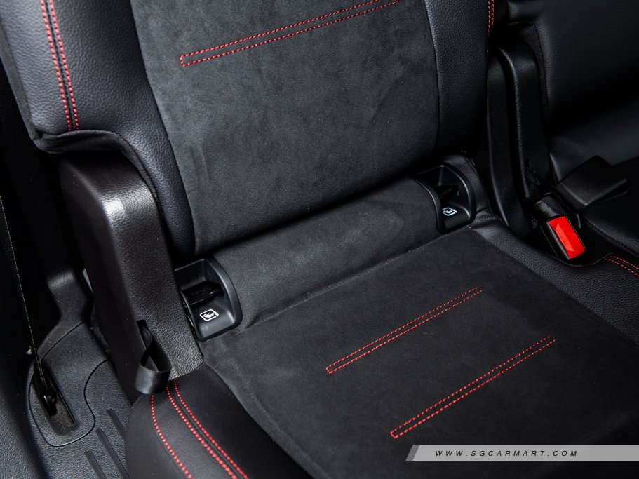 https://i.i-sgcm.com/new_cars/cars/12694/12694_g23