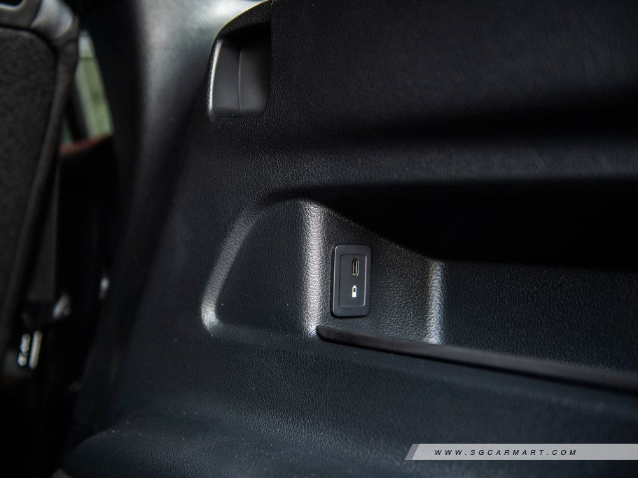 https://i.i-sgcm.com/new_cars/cars/12694/12694_g25