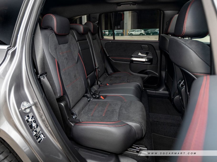 https://i.i-sgcm.com/new_cars/cars/12694/12694_g44