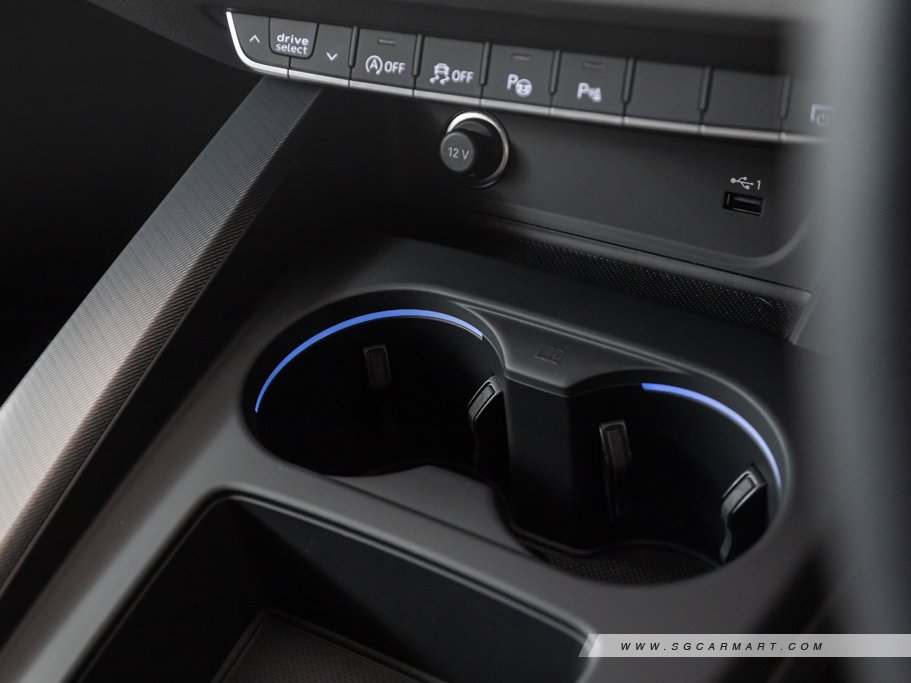 https://i.i-sgcm.com/new_cars/cars/12696/12696_g49