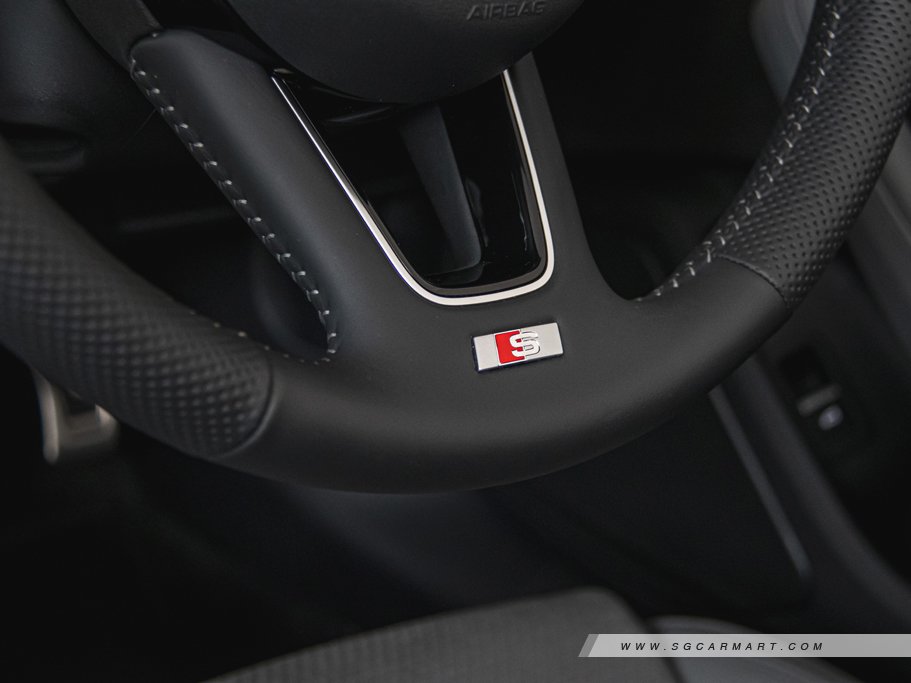 https://i.i-sgcm.com/new_cars/cars/12697/12697_g32