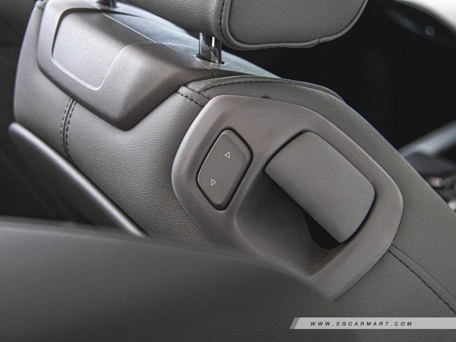 https://i.i-sgcm.com/new_cars/cars/12697/12697_g48