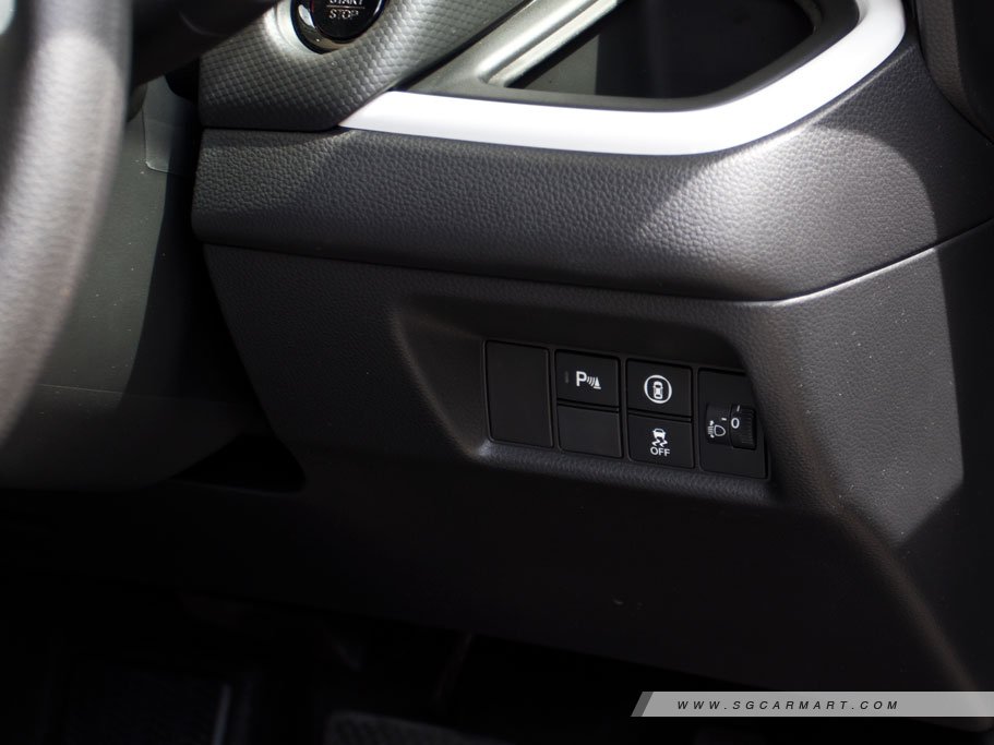 https://i.i-sgcm.com/new_cars/cars/12699/12699_g47