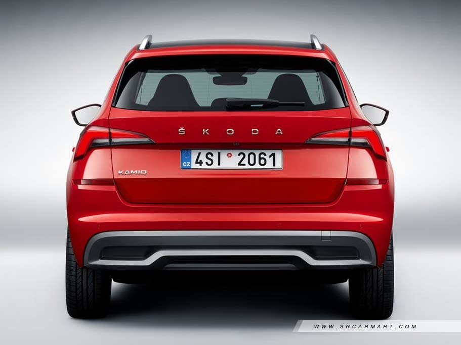 https://i.i-sgcm.com/new_cars/cars/12700/12700_g12