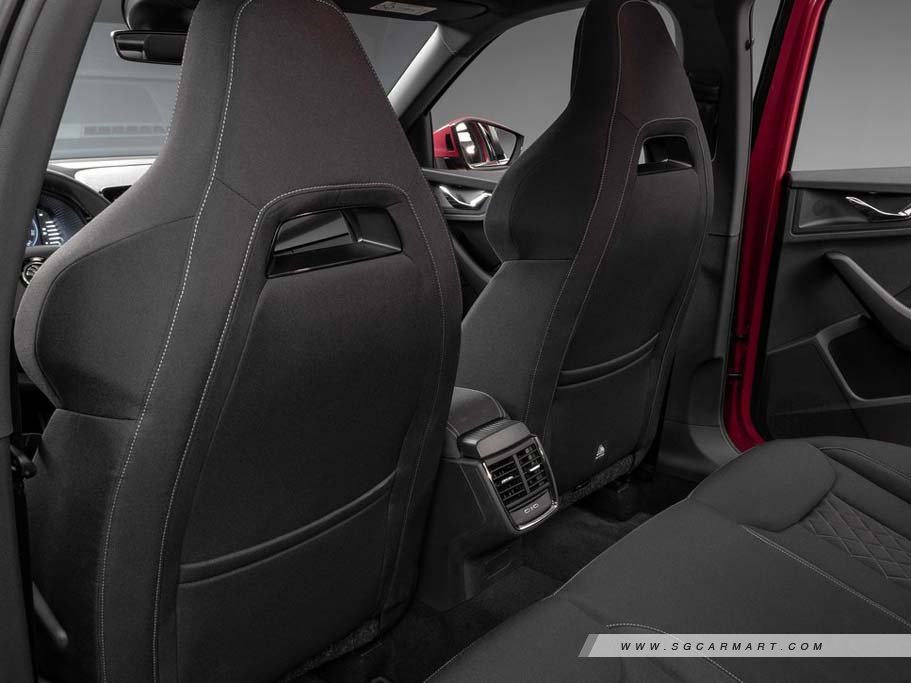 https://i.i-sgcm.com/new_cars/cars/12700/12700_g25