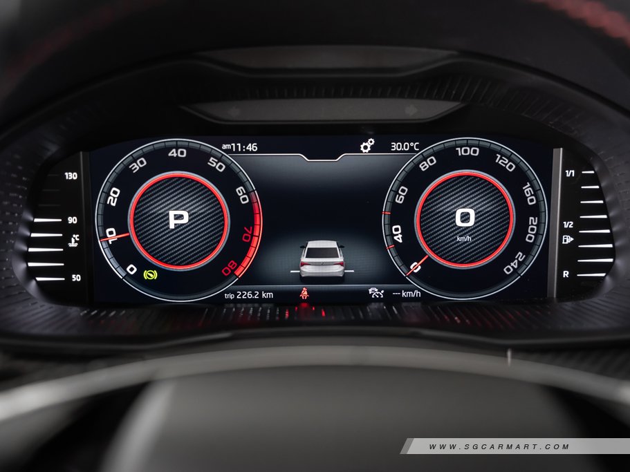 https://i.i-sgcm.com/new_cars/cars/12700/12700_g50