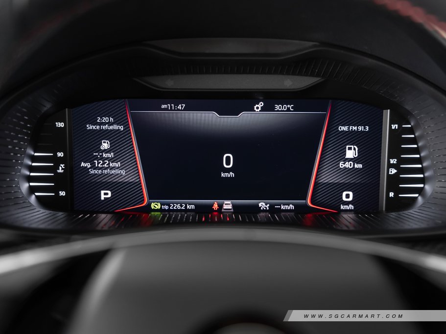 https://i.i-sgcm.com/new_cars/cars/12700/12700_g54