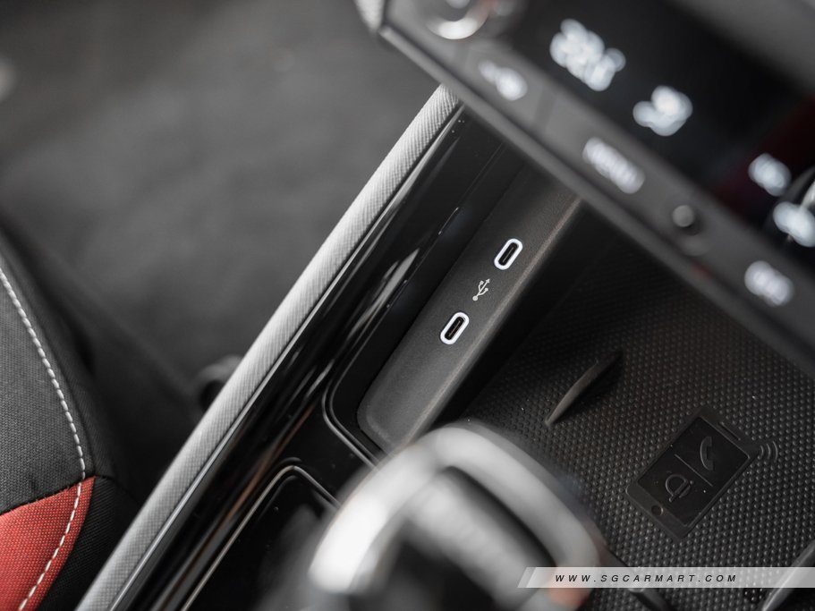 https://i.i-sgcm.com/new_cars/cars/12700/12700_g68