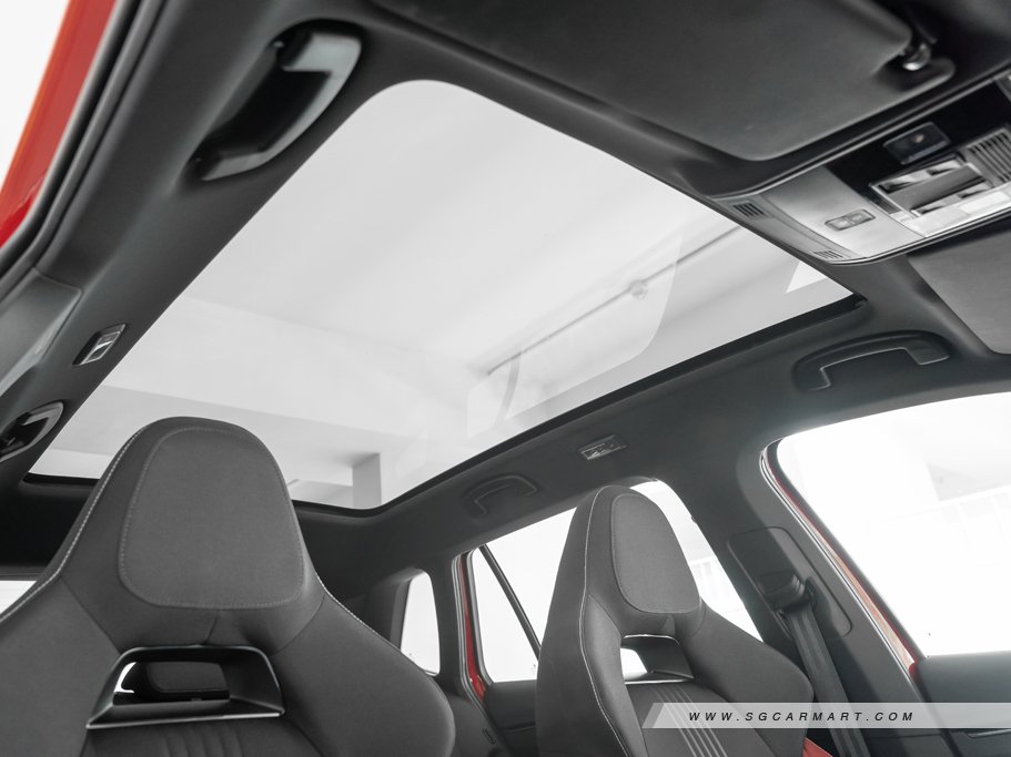https://i.i-sgcm.com/new_cars/cars/12700/12700_g71
