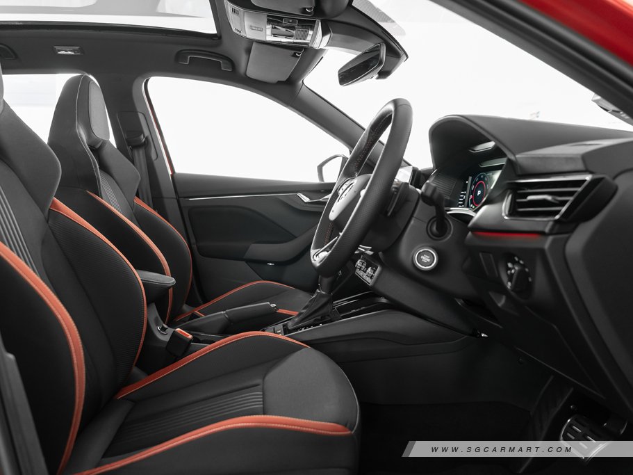 https://i.i-sgcm.com/new_cars/cars/12700/12700_g77