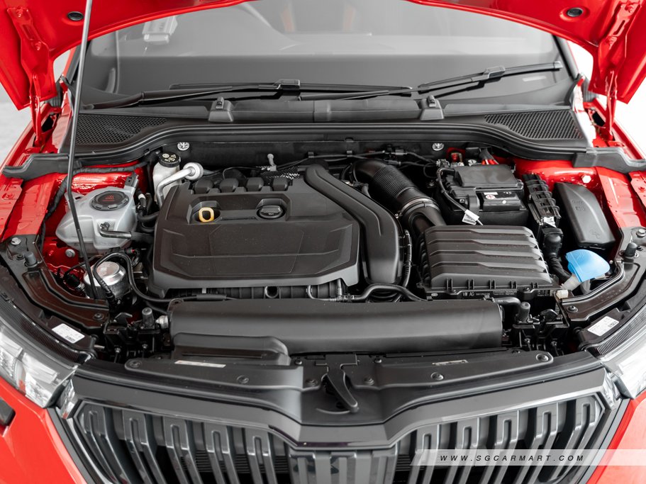 https://i.i-sgcm.com/new_cars/cars/12700/12700_g84