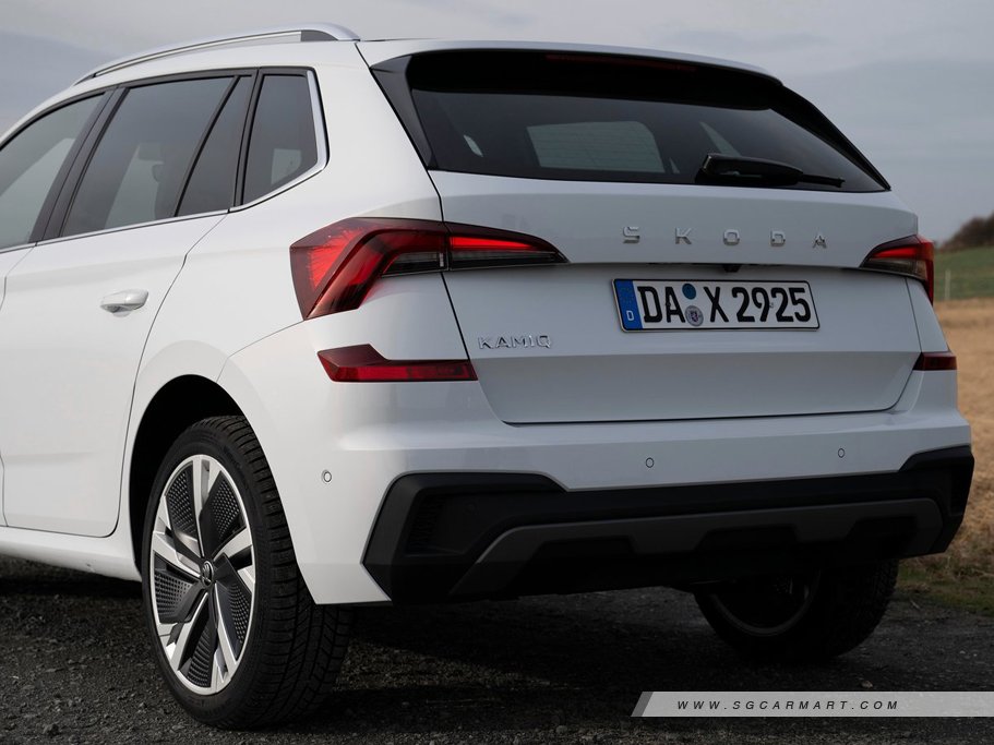 https://i.i-sgcm.com/new_cars/cars/12700/12700_g91