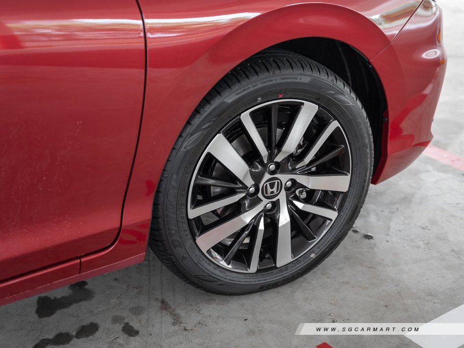 https://i.i-sgcm.com/new_cars/cars/12701/12701_g23