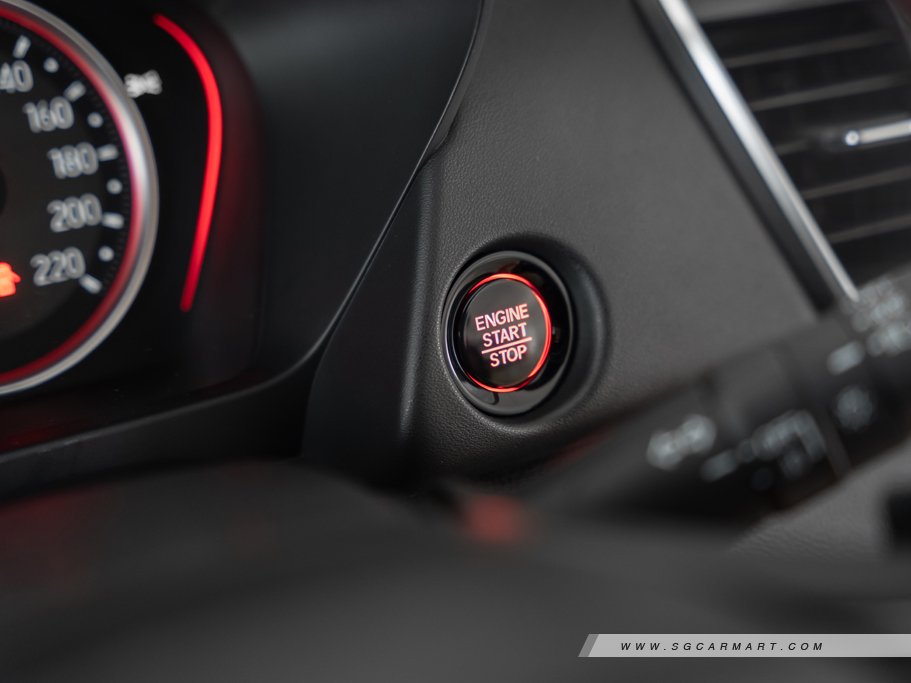 https://i.i-sgcm.com/new_cars/cars/12701/12701_g34