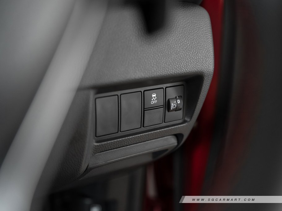 https://i.i-sgcm.com/new_cars/cars/12701/12701_g35