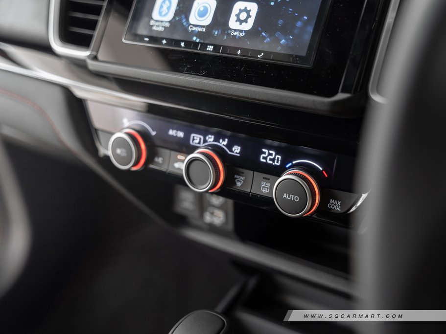 https://i.i-sgcm.com/new_cars/cars/12701/12701_g40