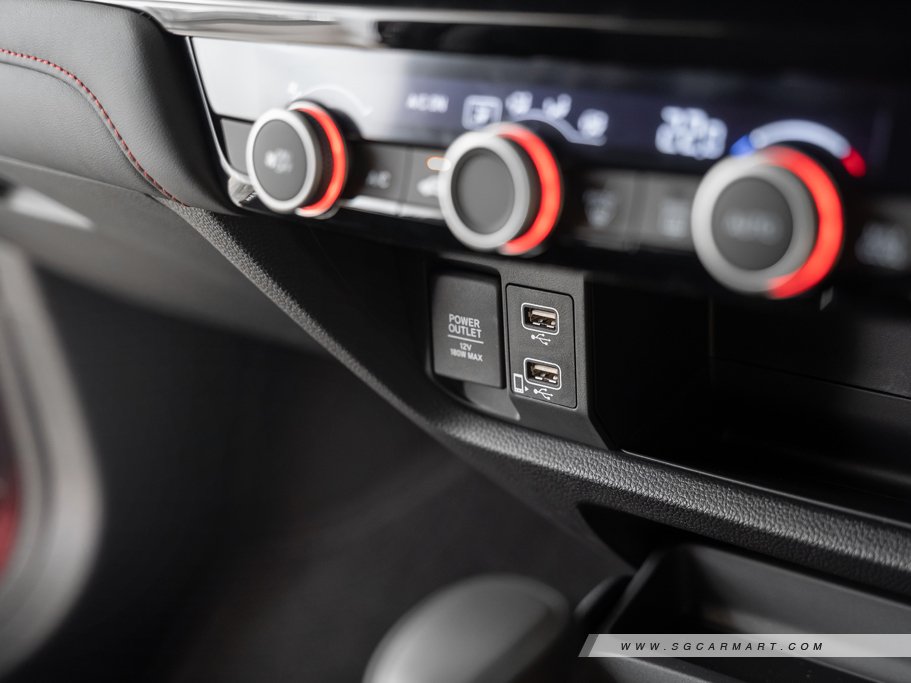https://i.i-sgcm.com/new_cars/cars/12701/12701_g42