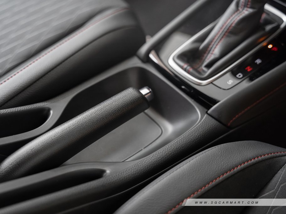 https://i.i-sgcm.com/new_cars/cars/12701/12701_g46