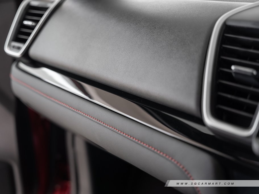https://i.i-sgcm.com/new_cars/cars/12701/12701_g48