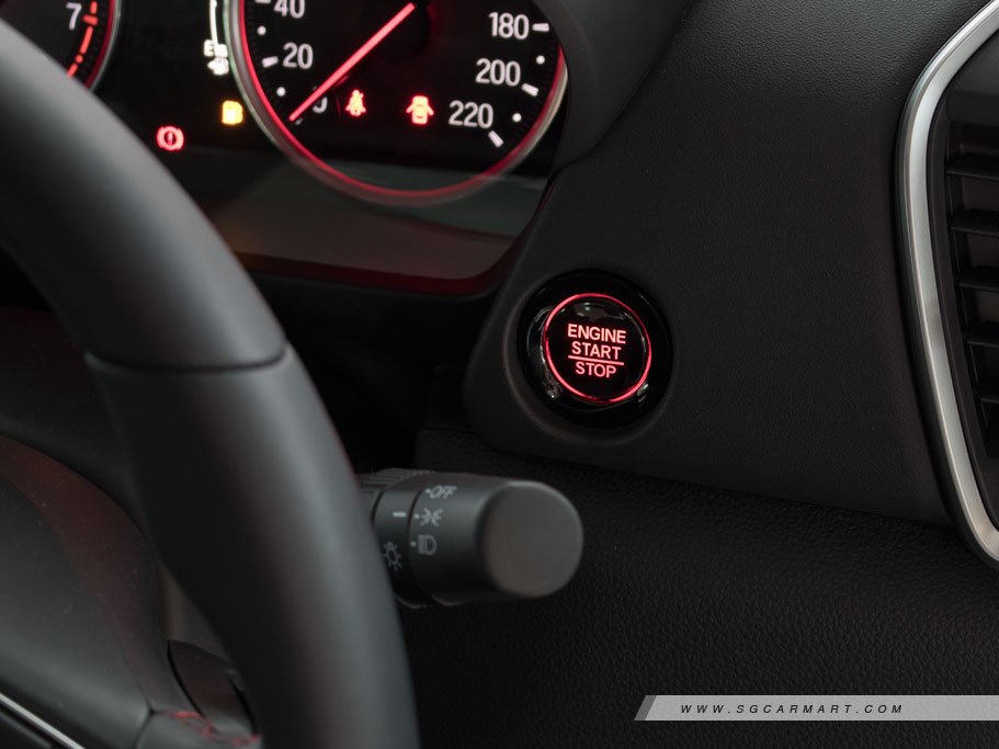 https://i.i-sgcm.com/new_cars/cars/12701/12701_g72