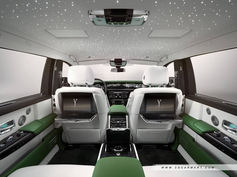 https://i.i-sgcm.com/new_cars/cars/12703/12703_g54