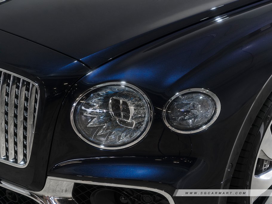 https://i.i-sgcm.com/new_cars/cars/12704/12704_g10