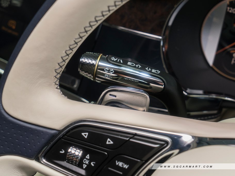 https://i.i-sgcm.com/new_cars/cars/12704/12704_g39