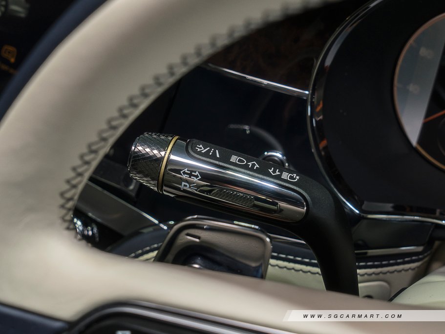 https://i.i-sgcm.com/new_cars/cars/12704/12704_g40