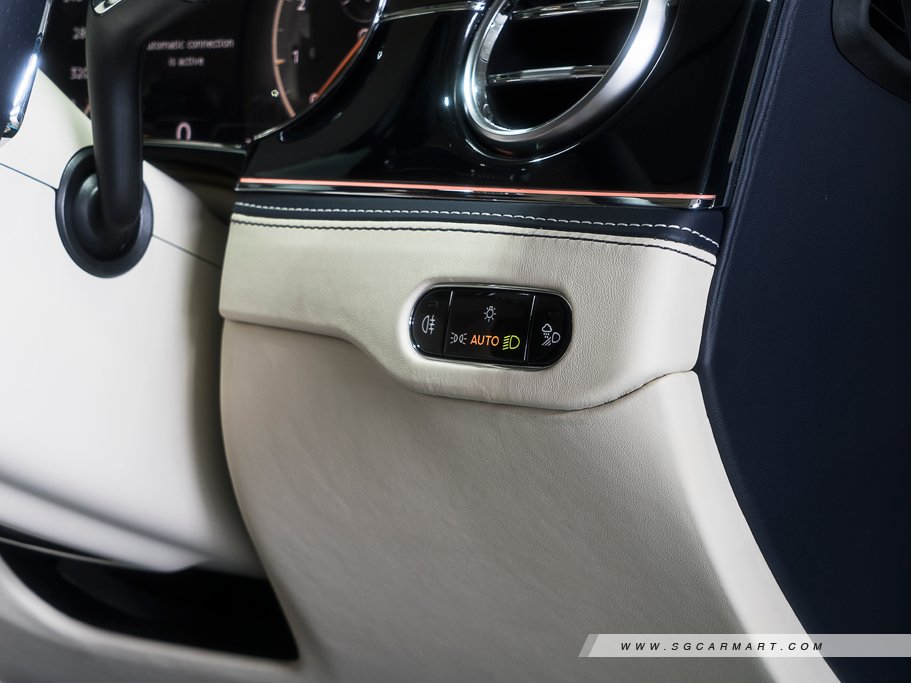 https://i.i-sgcm.com/new_cars/cars/12704/12704_g42
