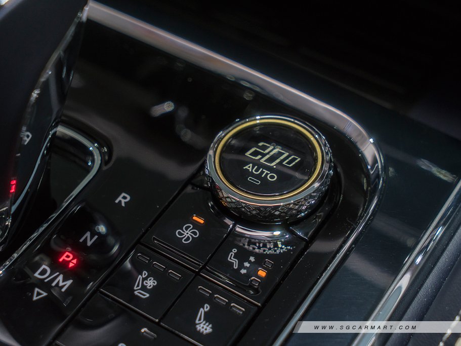 https://i.i-sgcm.com/new_cars/cars/12704/12704_g53