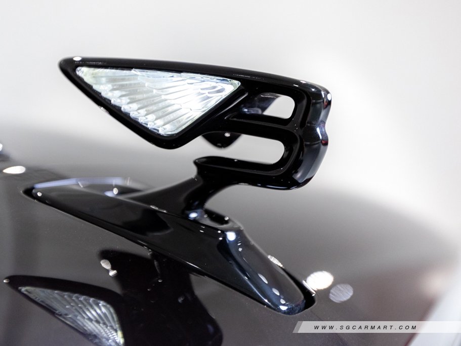 https://i.i-sgcm.com/new_cars/cars/12704/12704_g72