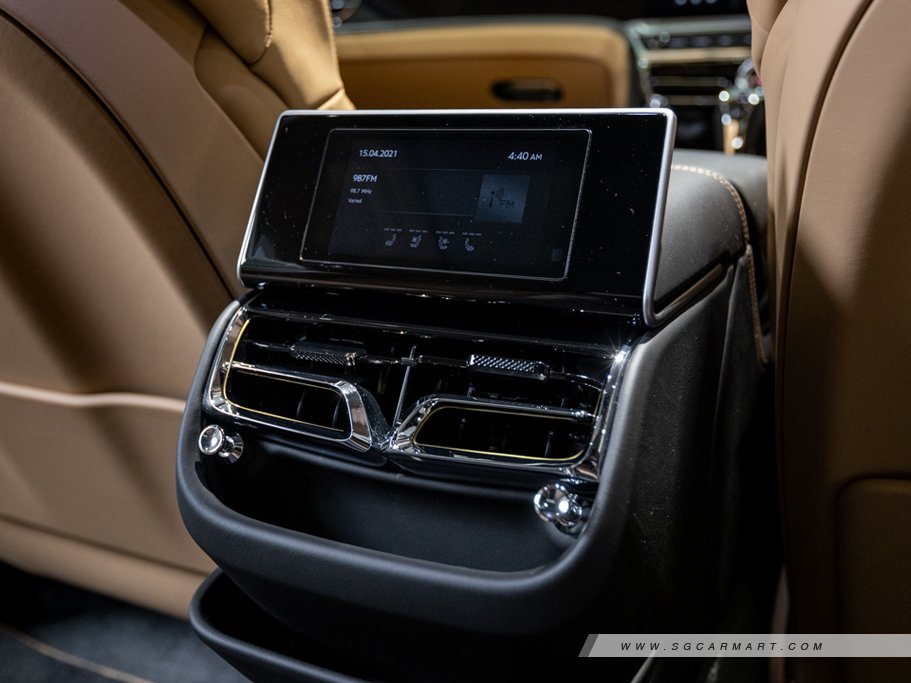 https://i.i-sgcm.com/new_cars/cars/12704/12704_g86