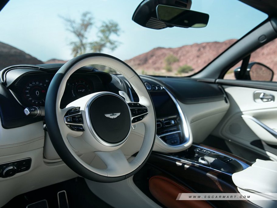 https://i.i-sgcm.com/new_cars/cars/12708/12708_g20