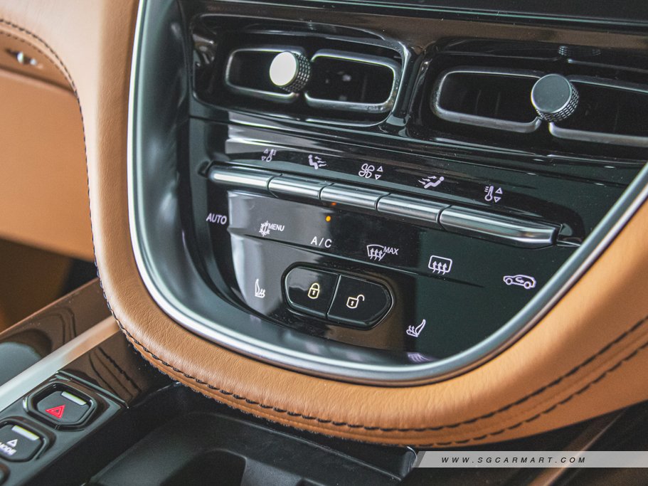 https://i.i-sgcm.com/new_cars/cars/12708/12708_g48