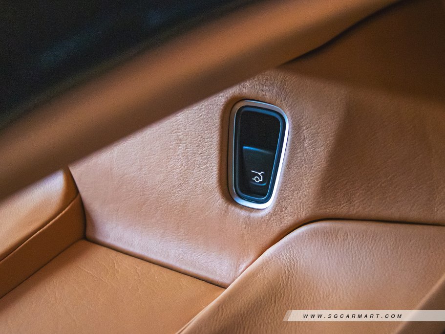 https://i.i-sgcm.com/new_cars/cars/12708/12708_g51