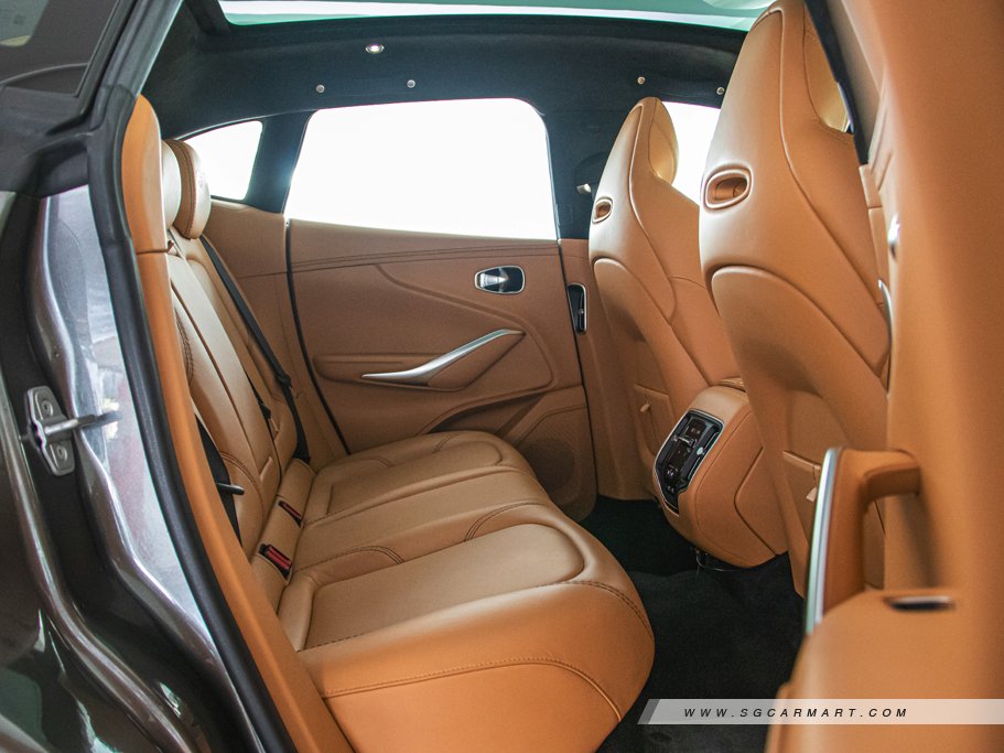 https://i.i-sgcm.com/new_cars/cars/12708/12708_g57