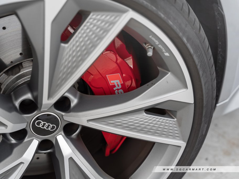 https://i.i-sgcm.com/new_cars/cars/12709/12709_g34