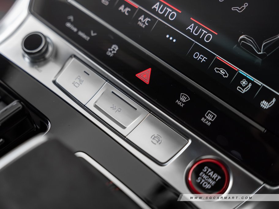 https://i.i-sgcm.com/new_cars/cars/12709/12709_g66
