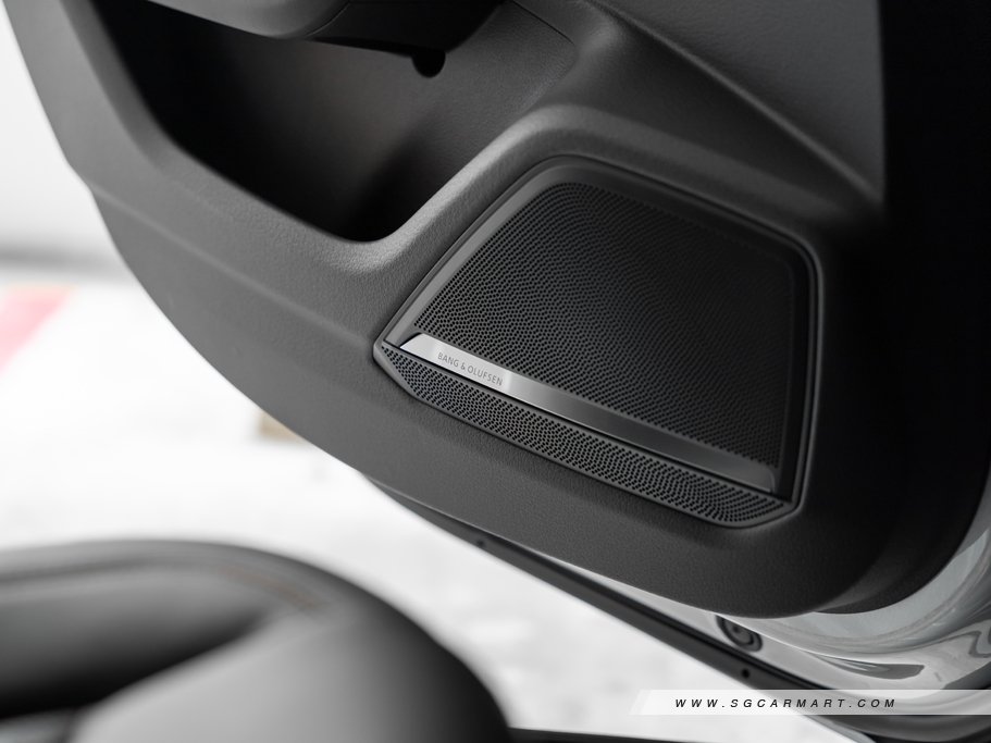 https://i.i-sgcm.com/new_cars/cars/12709/12709_g73