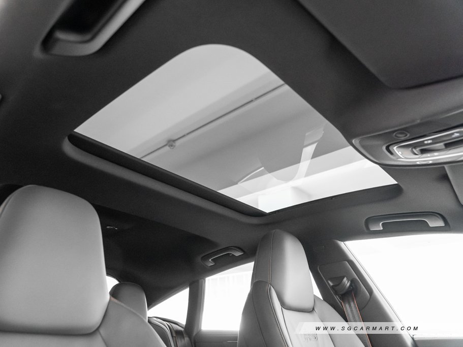 https://i.i-sgcm.com/new_cars/cars/12709/12709_g74