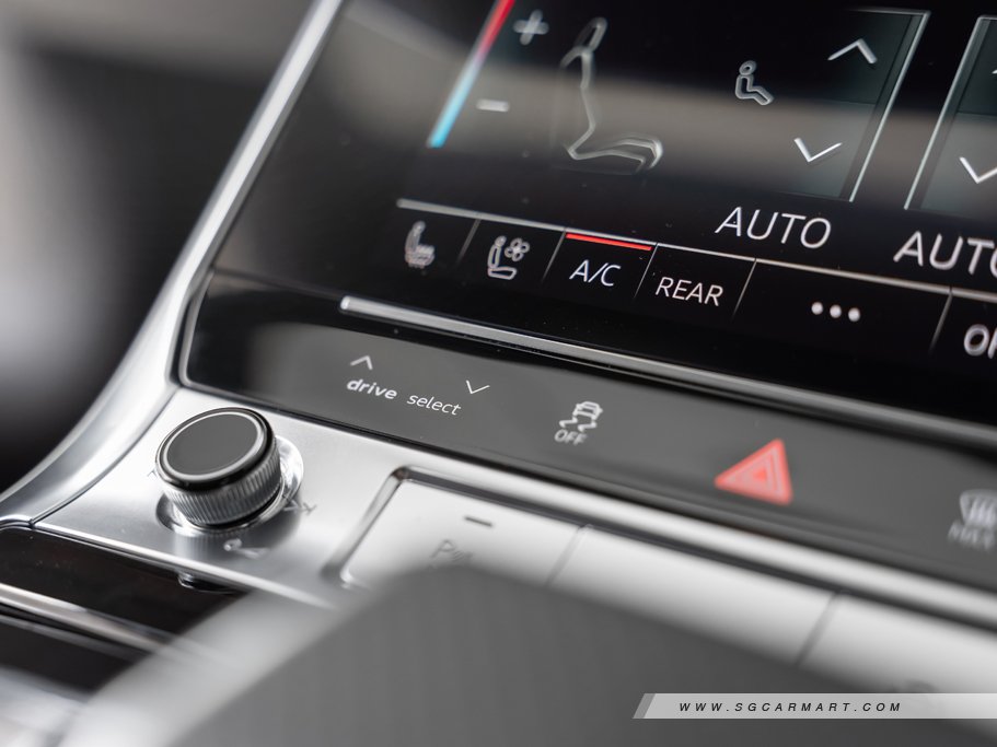 https://i.i-sgcm.com/new_cars/cars/12710/12710_g76