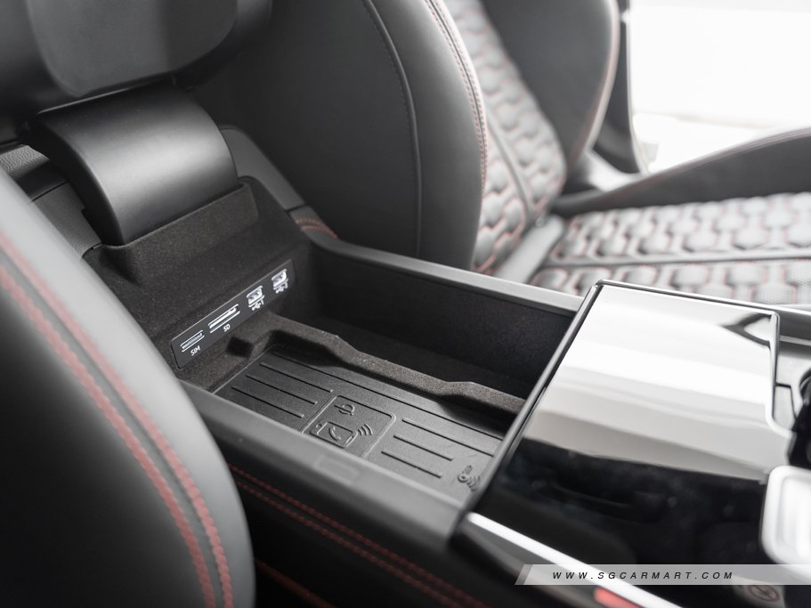 https://i.i-sgcm.com/new_cars/cars/12710/12710_g79