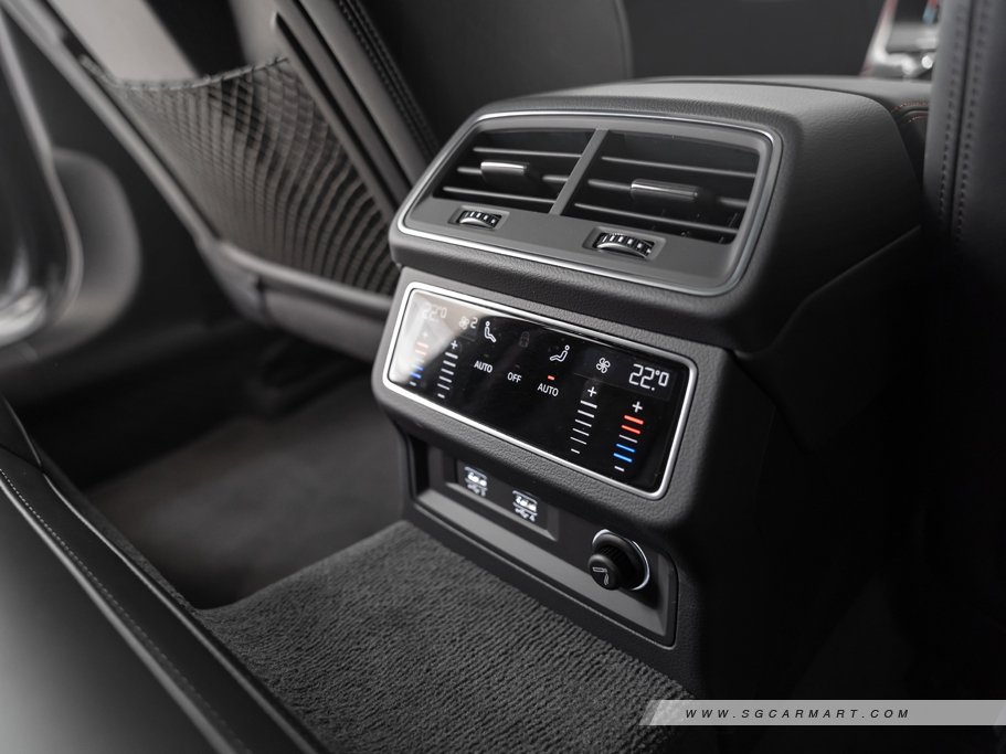 https://i.i-sgcm.com/new_cars/cars/12710/12710_g92