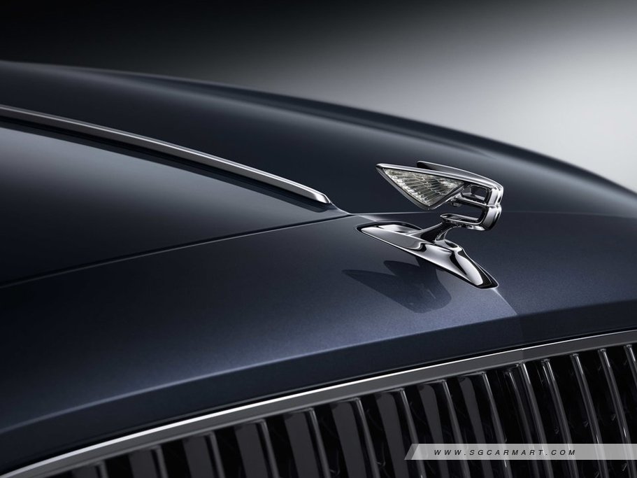 https://i.i-sgcm.com/new_cars/cars/12711/12711_g14