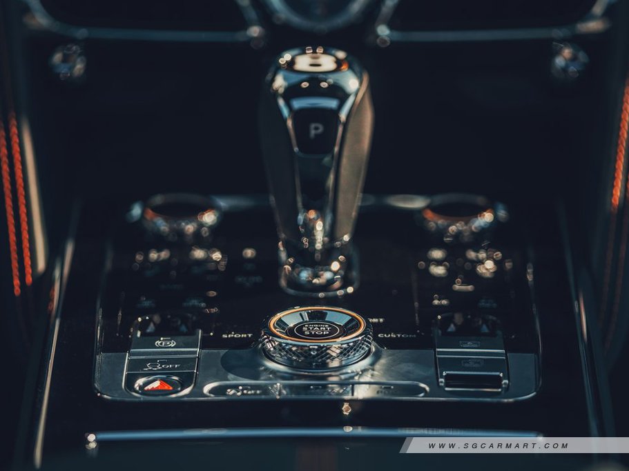 https://i.i-sgcm.com/new_cars/cars/12711/12711_g23