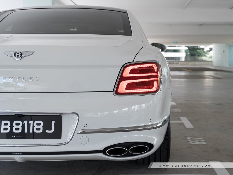 https://i.i-sgcm.com/new_cars/cars/12711/12711_g49