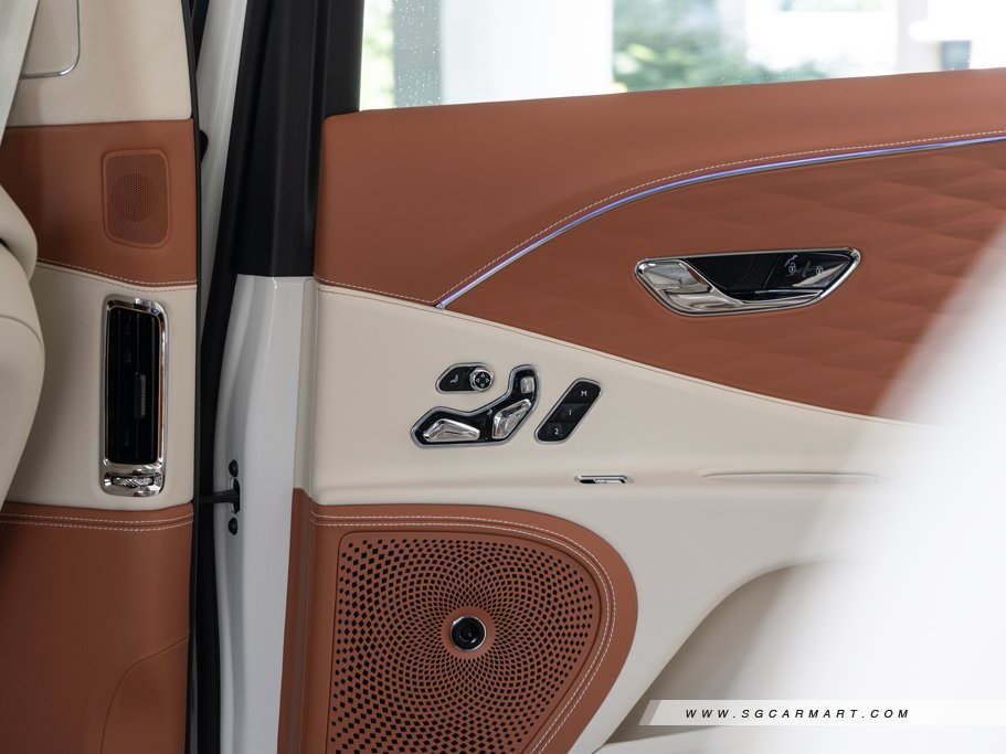https://i.i-sgcm.com/new_cars/cars/12711/12711_g71