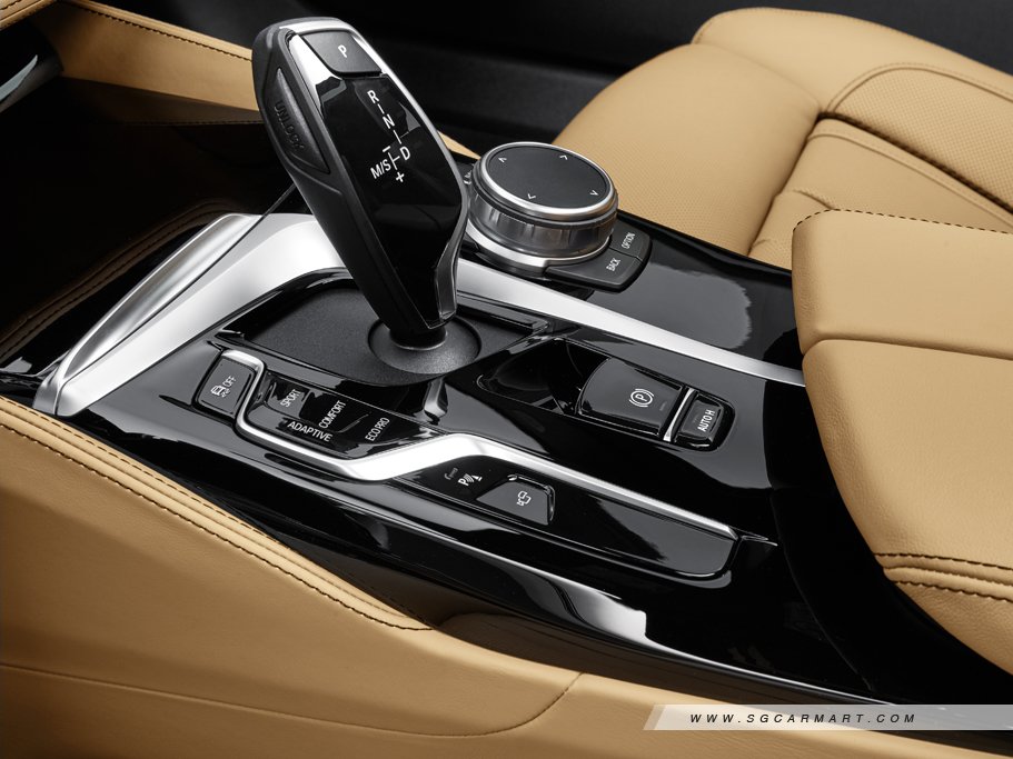 https://i.i-sgcm.com/new_cars/cars/12715/12715_g23