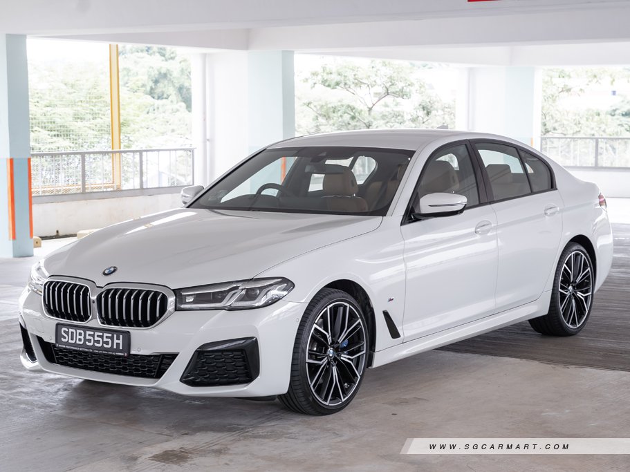 https://i.i-sgcm.com/new_cars/cars/12715/12715_g37